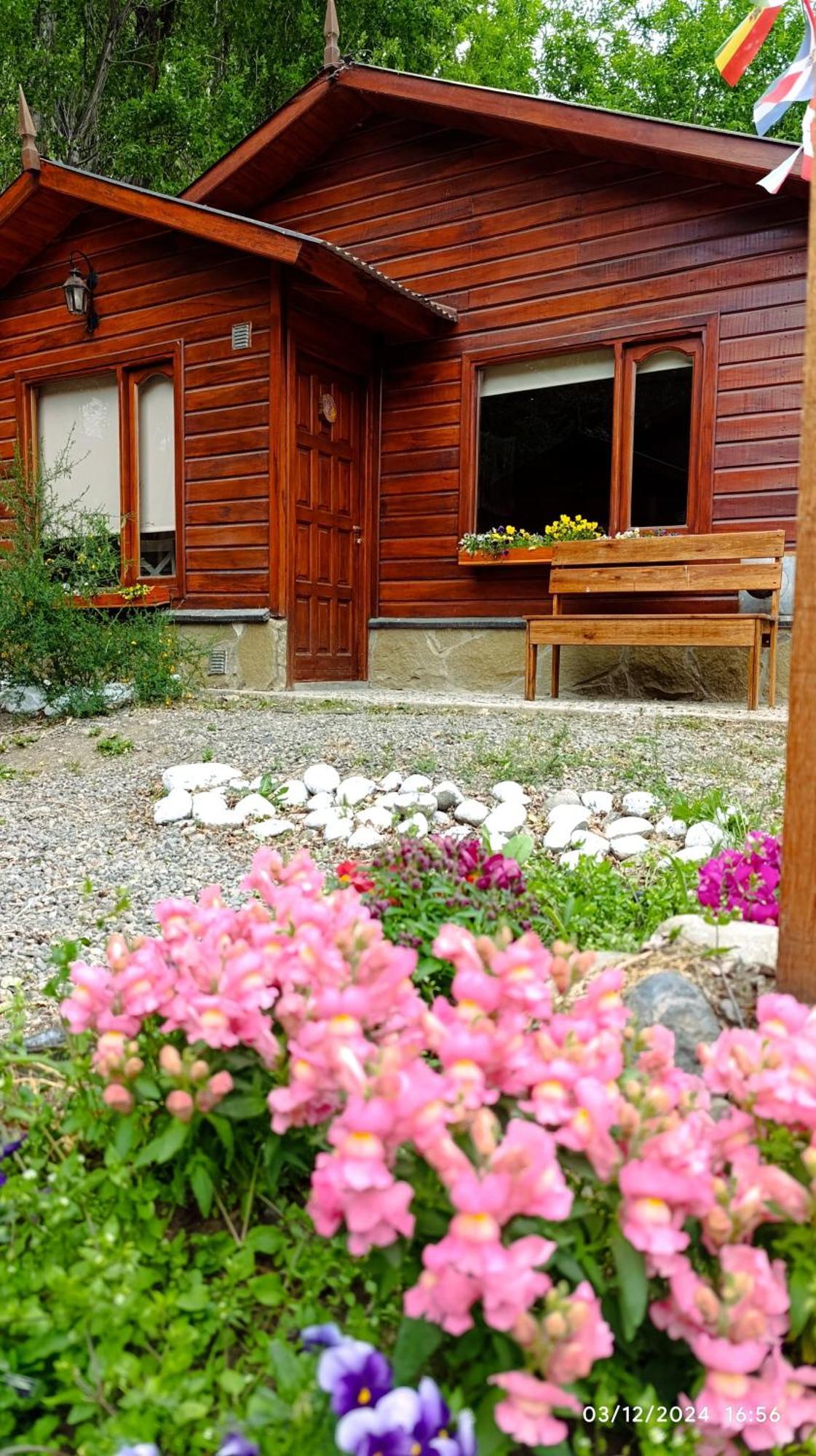 Villa La Comarca Azul El Calafate Exterior foto